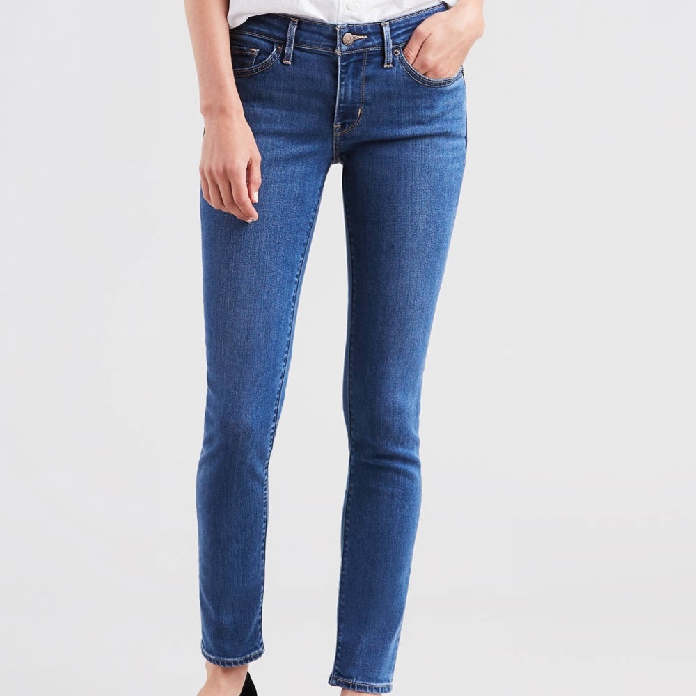 Levi’s 711 skinny jeans